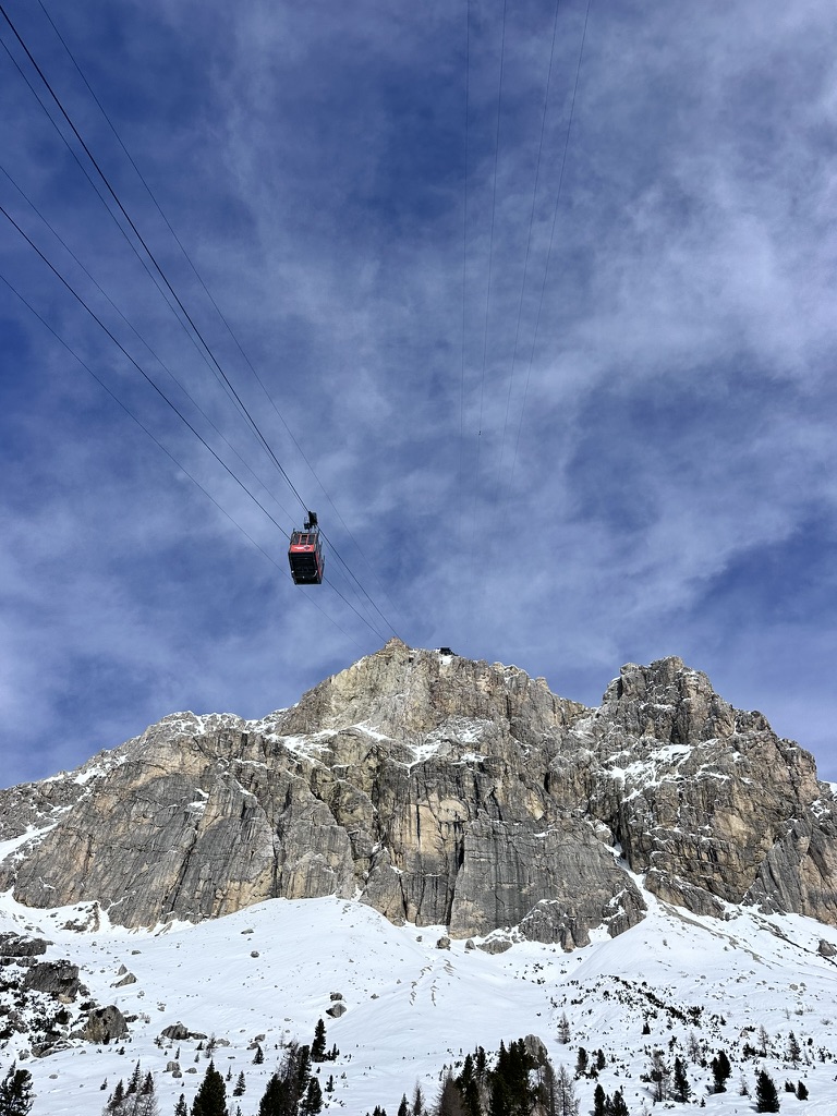 Looking up from the Lagazuoi base toward the Armentarola